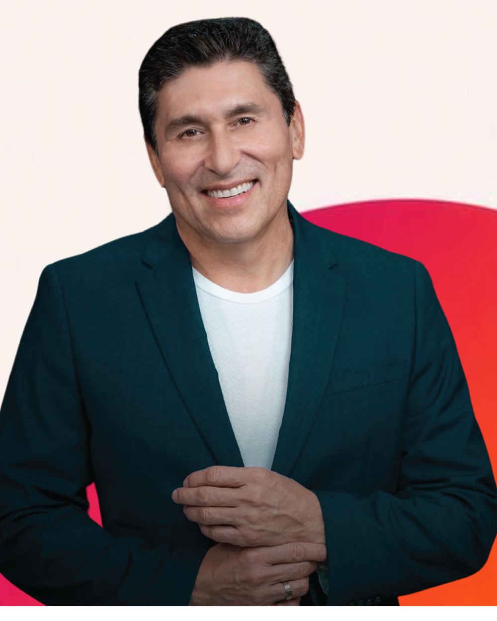 César Lozano